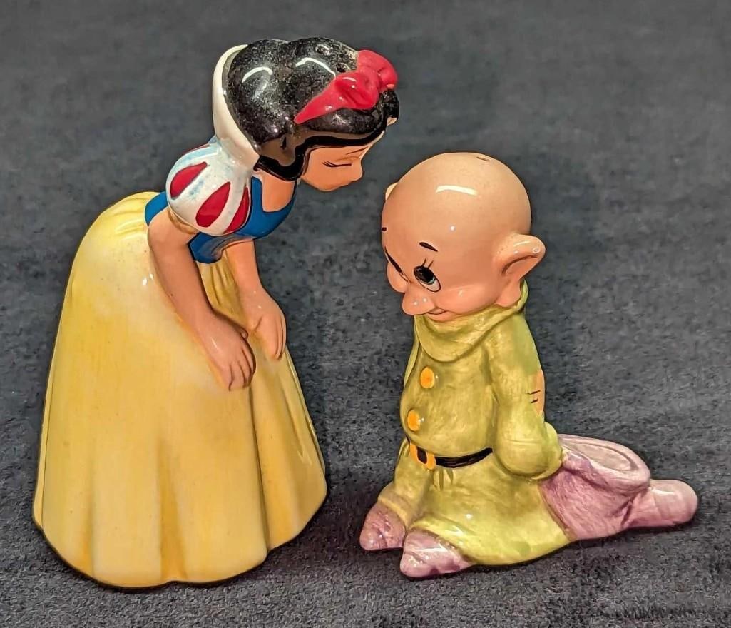 Disney Snow White & Dopey Salt & Pepper Shakers (1 of 7)