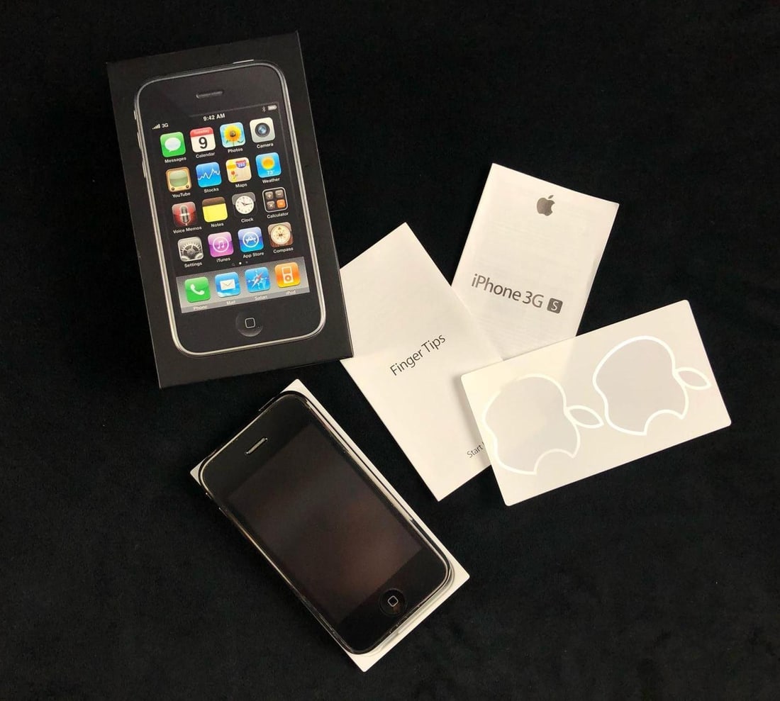 iPhone 3G S Black 16B 2009 (1 of 12)