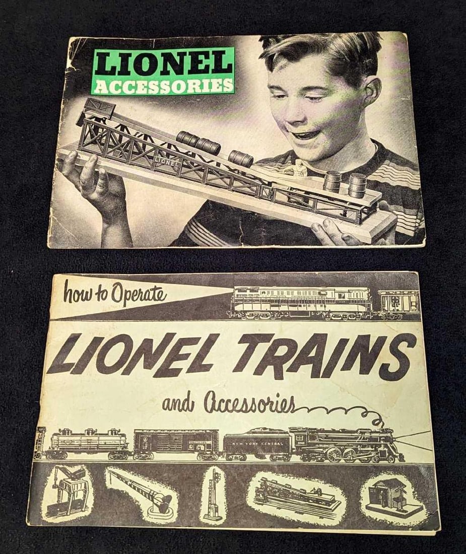 2 Vintage Lionel Accessories Booklets (1 of 6)