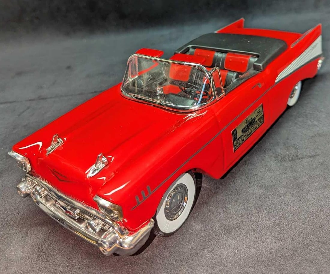 1957 Chevy Convertible Jim Beam Decanter (1 of 10)
