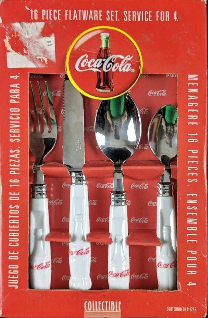 Coca- Cola Contour Bottle 16 Piece Flatware White (1 of 6)