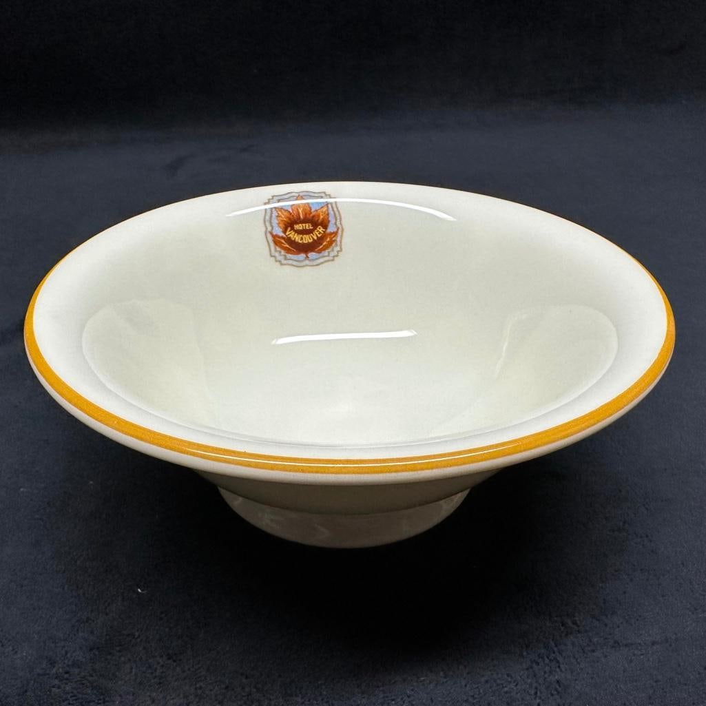 Vintage Railway Hotel Vancouver 6.5" Footed Bowl (1 of 6)