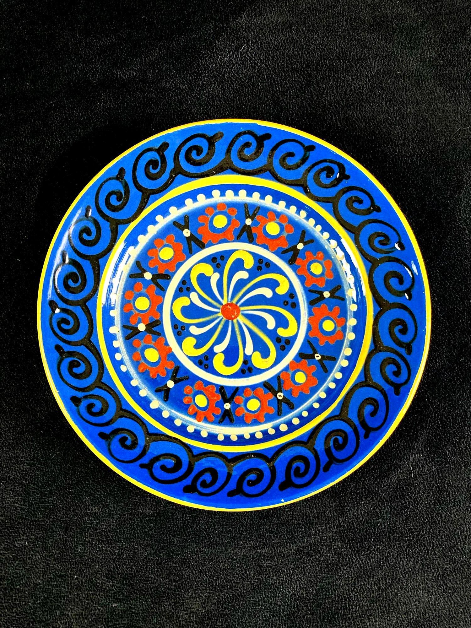 Small Blue and Yellow Spanish Plate: Up for auction is a recent estate find, a small blue and yellow plate originating from Spain. It came from a large collection of items from around the world. This auction includes: (1) Small Blue an