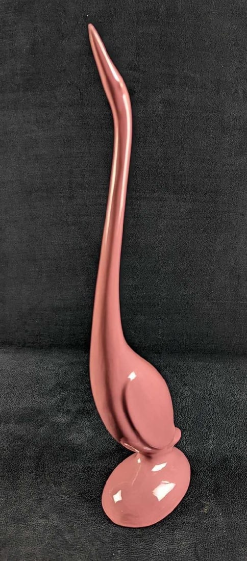 Vintage 16" Pink Crane Ceramic Figurine: Vintage 16" Pink Crane Ceramic Figurine Vintage Pink Crane Ceramic Figurine. The figurine is approx 4" x 3 1/2" x 16 1/4" and it weighs 1.13lb. The figurine is in good, vintage conditi