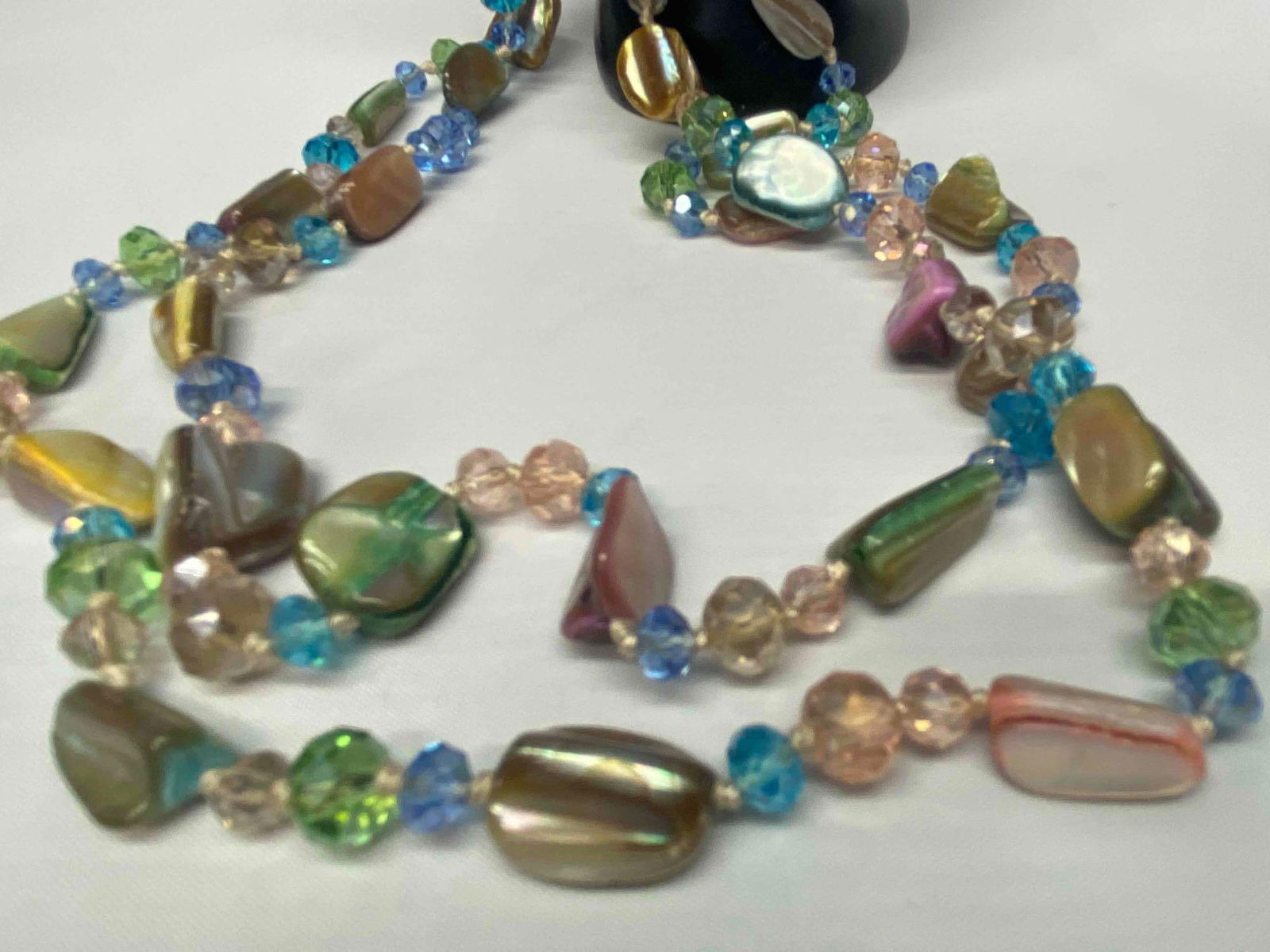 Abalone Shell & Crystal Beads Necklace (1 of 4)