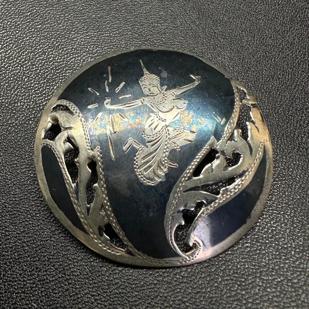 Sterling Silver Round Thai Brooch: This piece of jewelry has been tested and researched prior to listing. Please view all our pictures they are part of our description. DETAILS: Metal - Sterling Silver Color - Silver Stones - none Hall