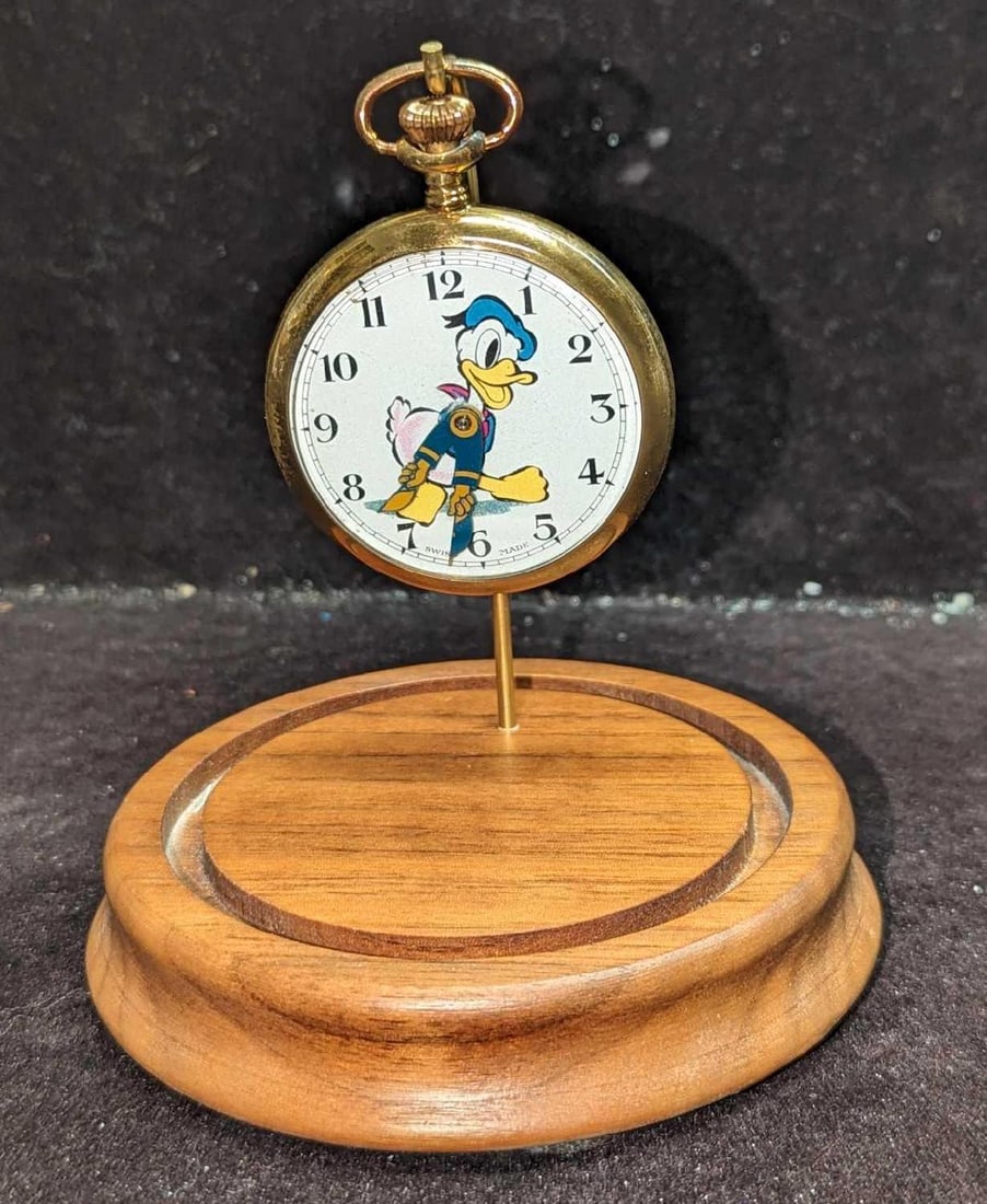 Vintage 1950s Disney Donald Duck Pocket Watch (1 of 4)