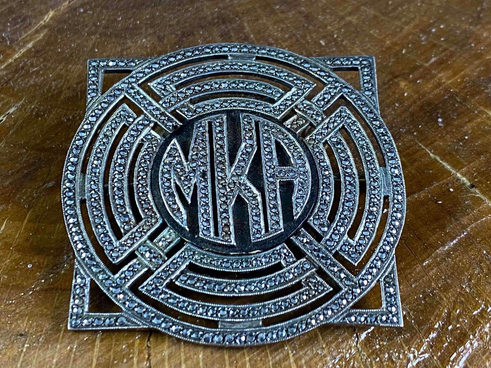 Vintage Sterling Silver Marcasite "MKA" Brooch / Pin: This fine piece of jewelry has been tested and researched prior to listing. Please view all our pictures they are part of our description. Thank you. Happy bidding DETAILS: