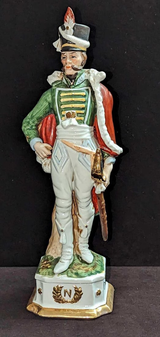 Vintage Capodimonte Napoleon Era Officer Figurine JB (1 of 7)
