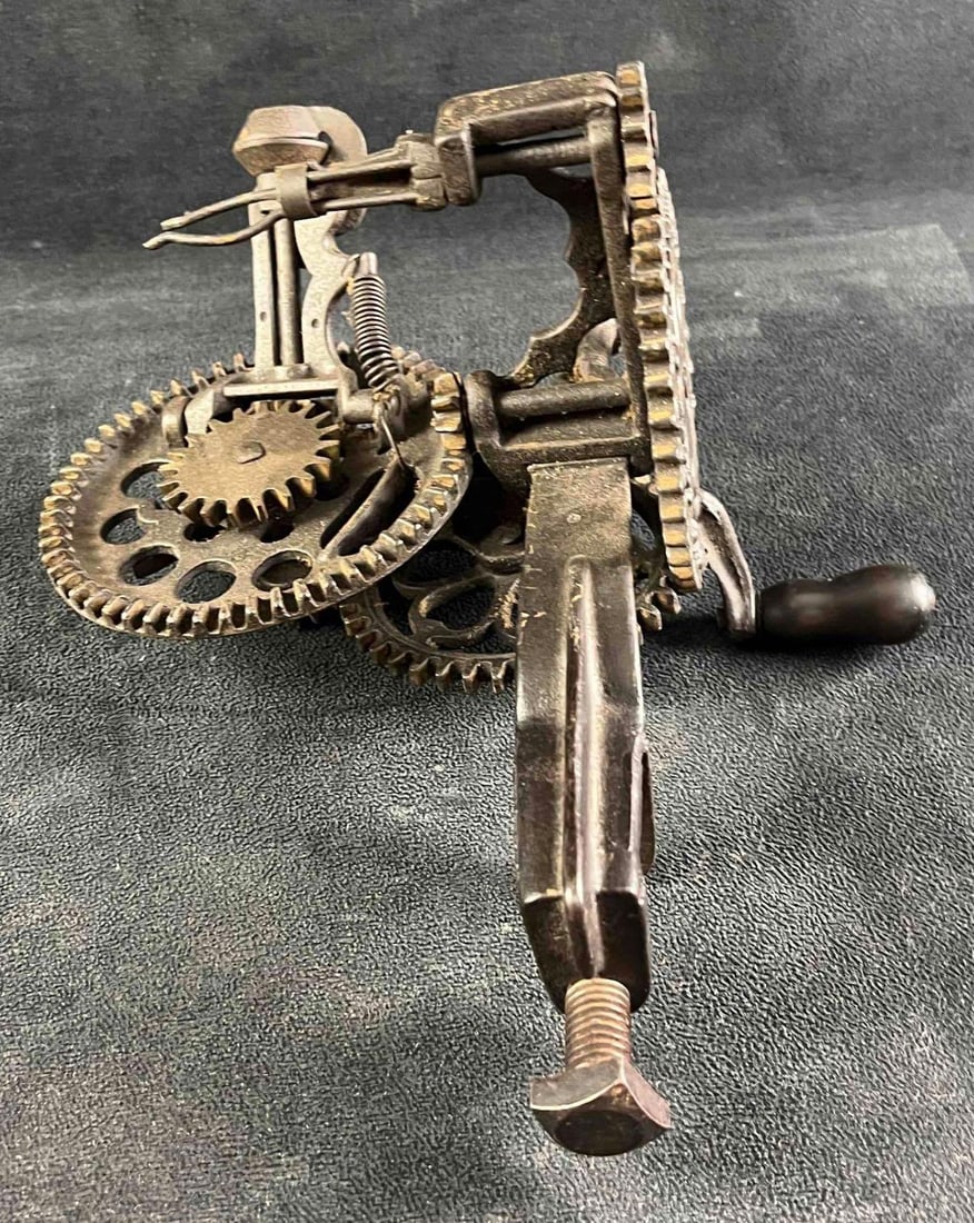 Antique Sinclair Scott Co. Baltimore Apple Peeler (1 of 8)