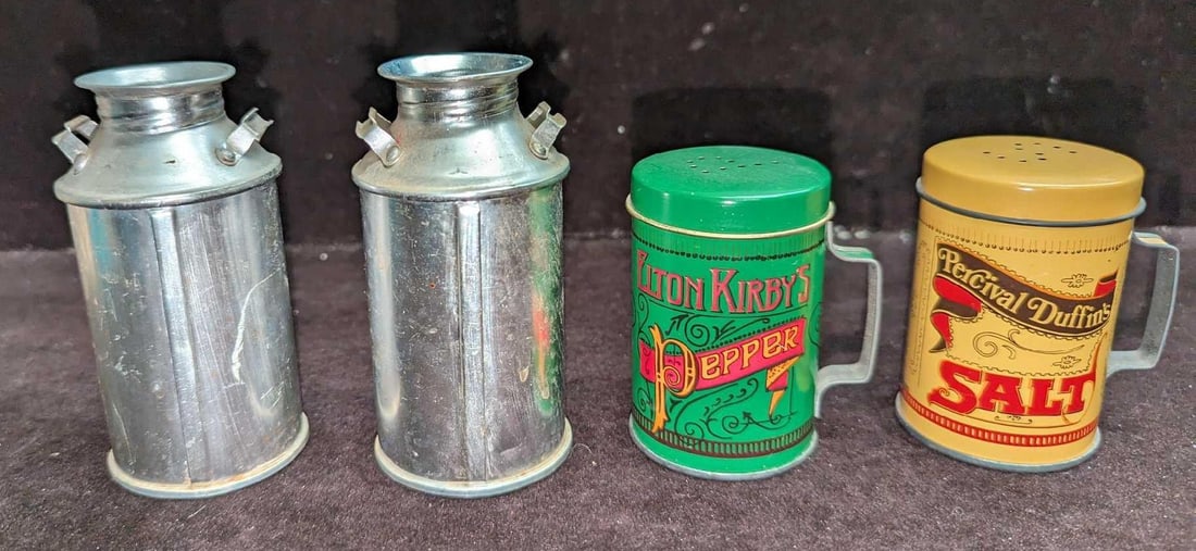 Vintage Vote For Bob Lamkin & Percival Duffin's Salt & Pepper Shakers: Vintage Vote For Bob Lamkin & Percival Duffin's Salt & Pepper Shakers. This lot includes: (1) Aluminium "Vote For Bob Lamkin - US Congress" Salt & Pepper Shakers. Each is appr