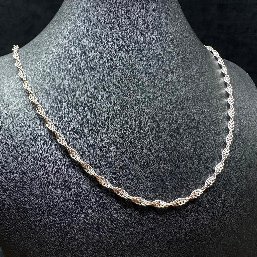 Sterling Silver Figure 8 Twist Chain Necklace (1 of 3)