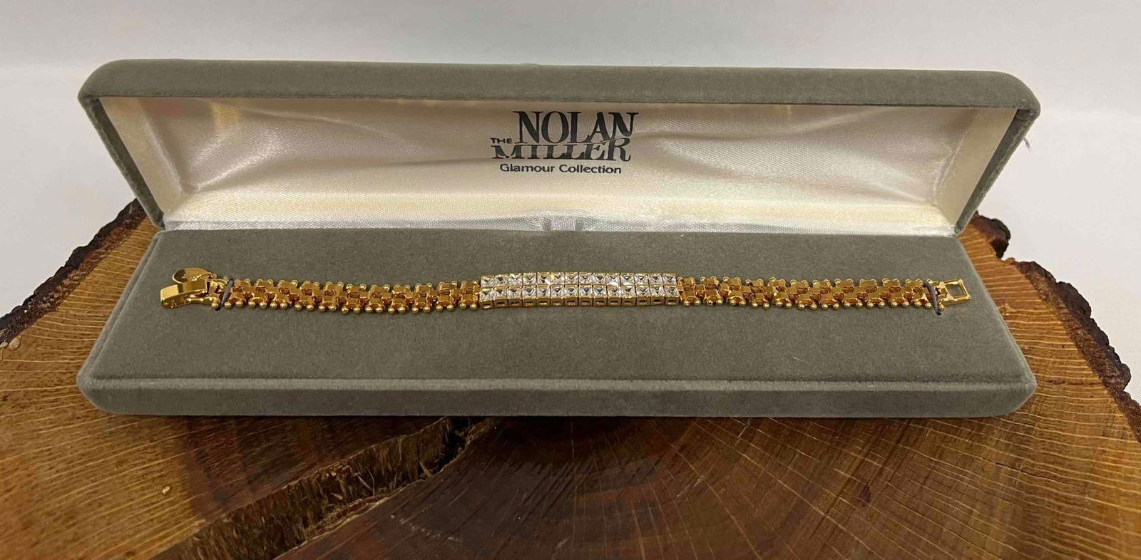 The Nolan Miller Glamour Collection Fashion Bracelet In Original Box (1 of 13)