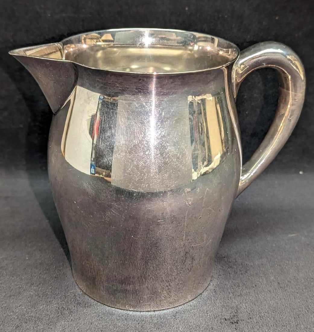 Reed & Barton 48 OZ Silver Plated Water Pitcher (1 of 8)