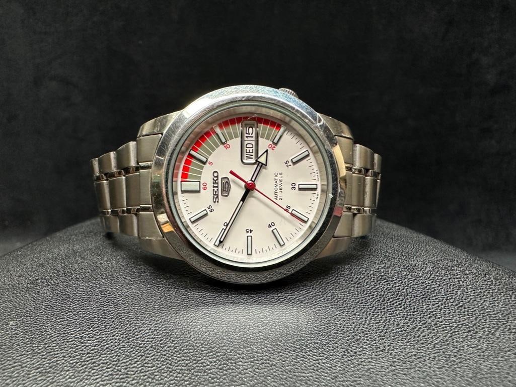 Seiko 5 Automatic Watch Model SNKK25 (1 of 4)