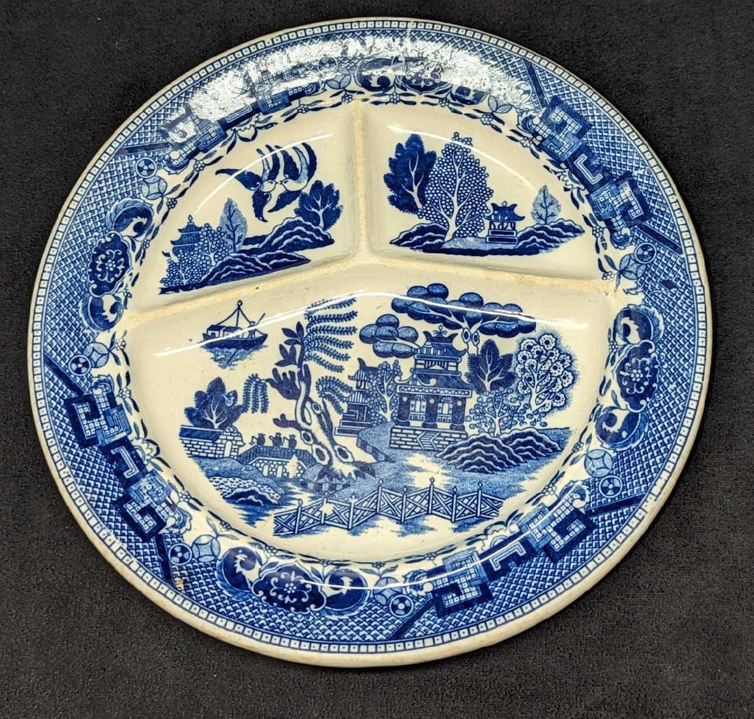 Vintage Willow Ware Divided Blue & White Plate (1 of 7)