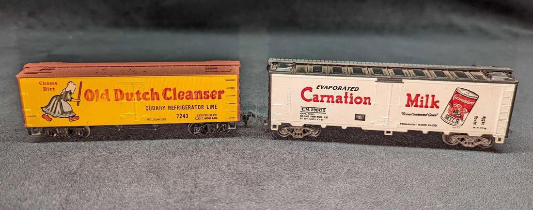 HO Scale Vintage Carnation & Old Dutch Boxcars (1 of 7)