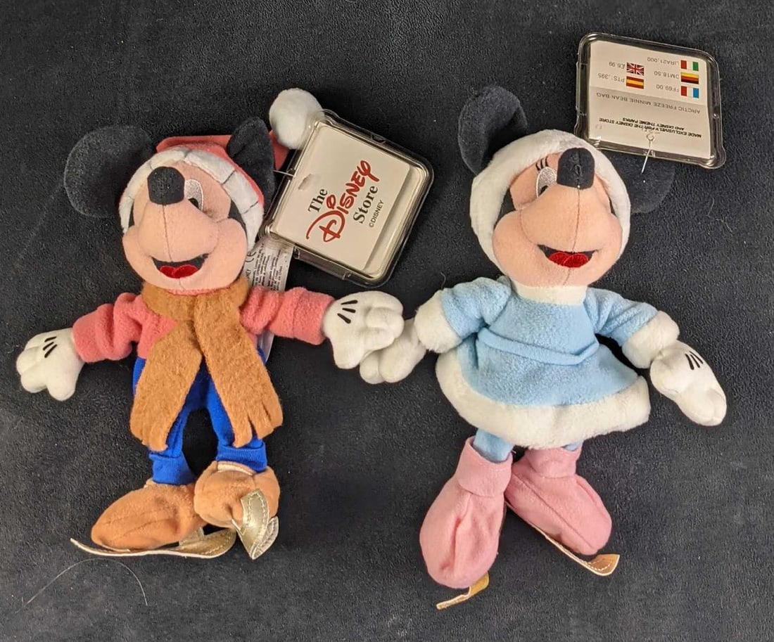Disney Bean Bag Dolls Artic Freeze Mickey And Minnie Skaters (1 of 7)