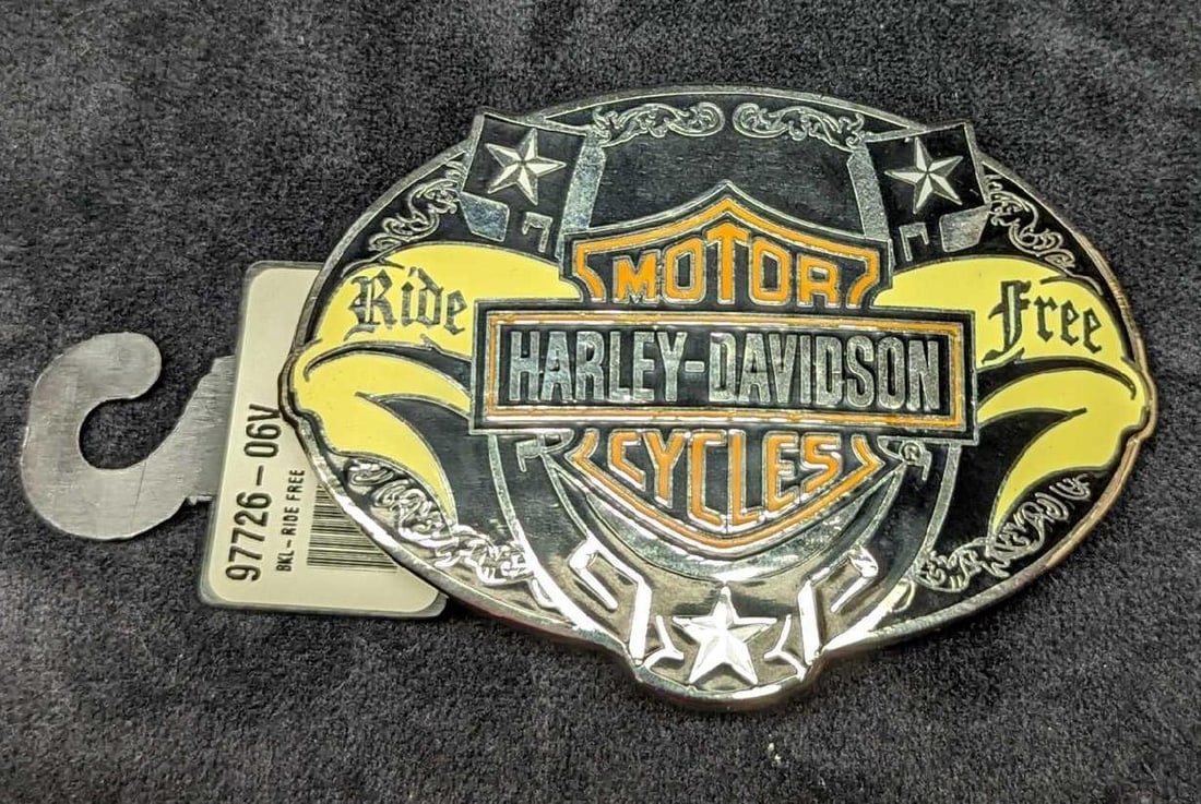 Harley Davidson Ride Free Belt Buckle: Harley Davidson Ride Free Belt Buckle. Brand New Old Stock. This is approx 3 5/8" x 1/4" x 2 5/8" and it weighs 0.36lb. Is in a good, unused condition with no known damage. Still has its o