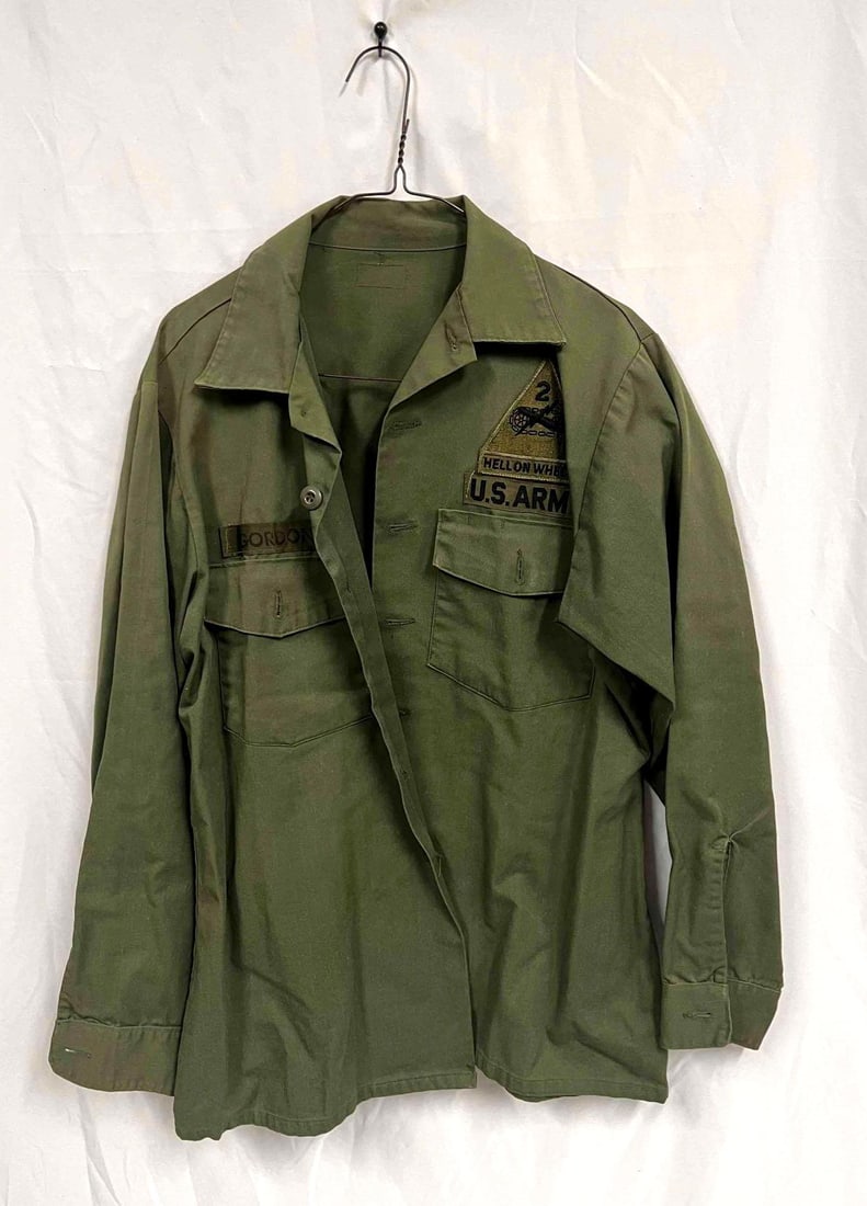 Vintage US Army Utility Shirt  2nd Armored Division Hell On Wheels Patch (1 of 7)