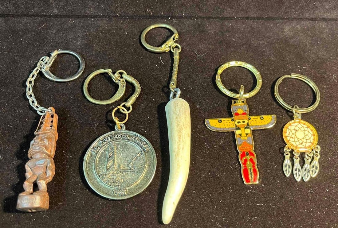 Random Key Chain Bundle (F18) (1 of 8)