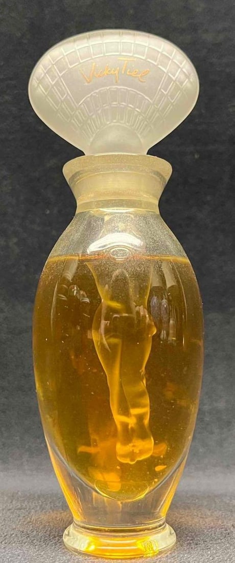 Vicky Tiel Perfume Bottle (1 of 13)