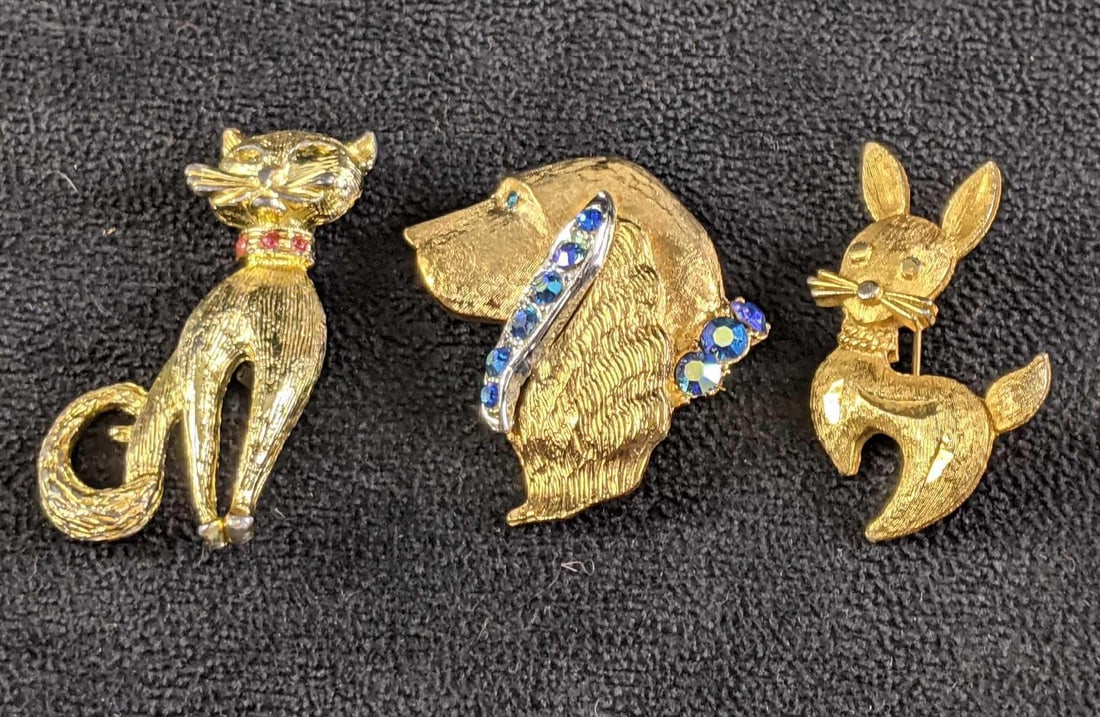 Animal Pins Gold Colored Brooches Rhinestones (1 of 8)