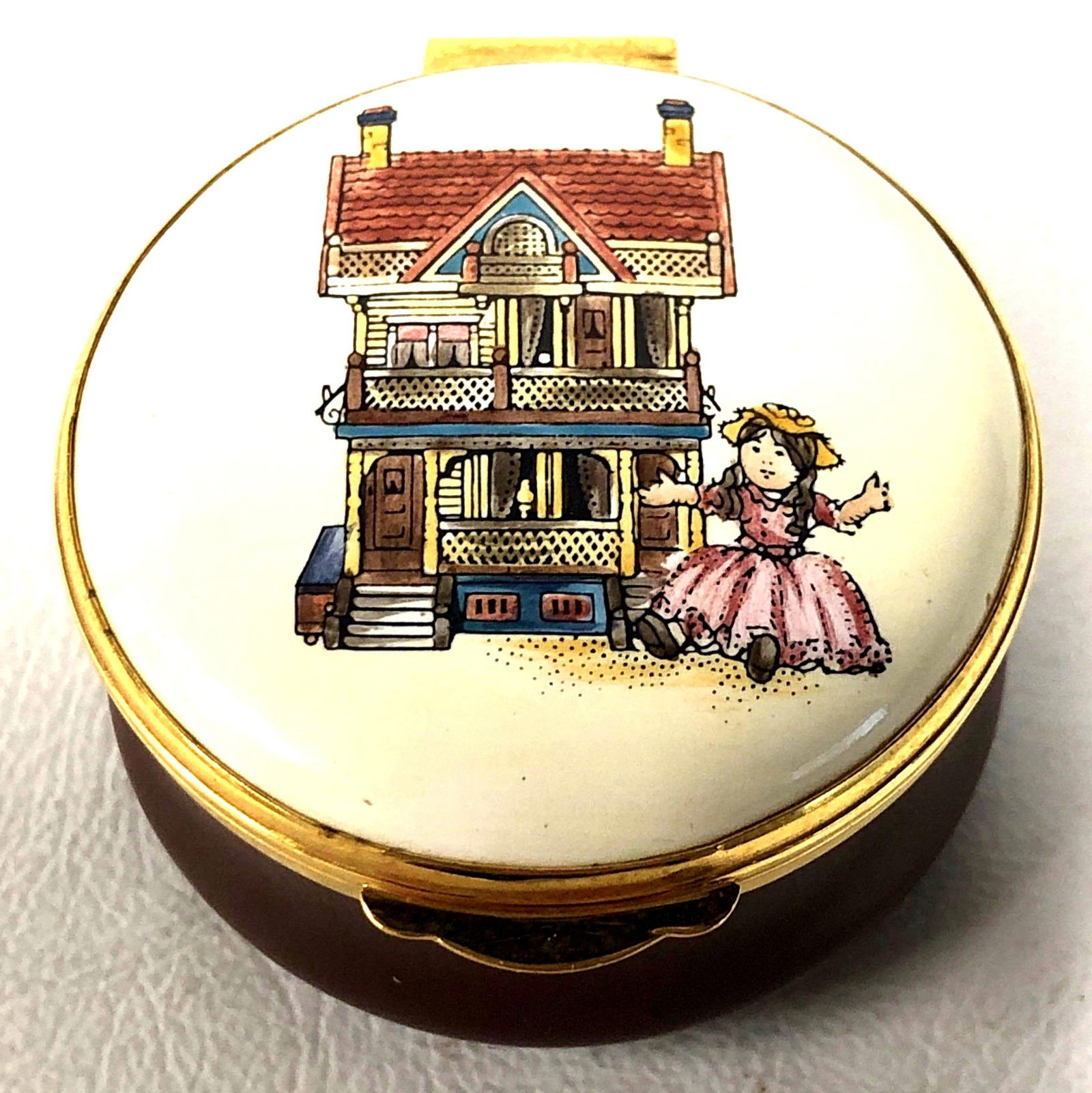Crummles - Made in England - Victorian Dollhouse - Enamel Trinket Pill Box: Crummles Enamel Trinket Pill Box - Victorian Dollhouse. Made in England. The item measures approximately 1-3/4" x 1-3/4" x 1" and it weighs about 0.1lbs. Overall the Crummles Enamel Box is
