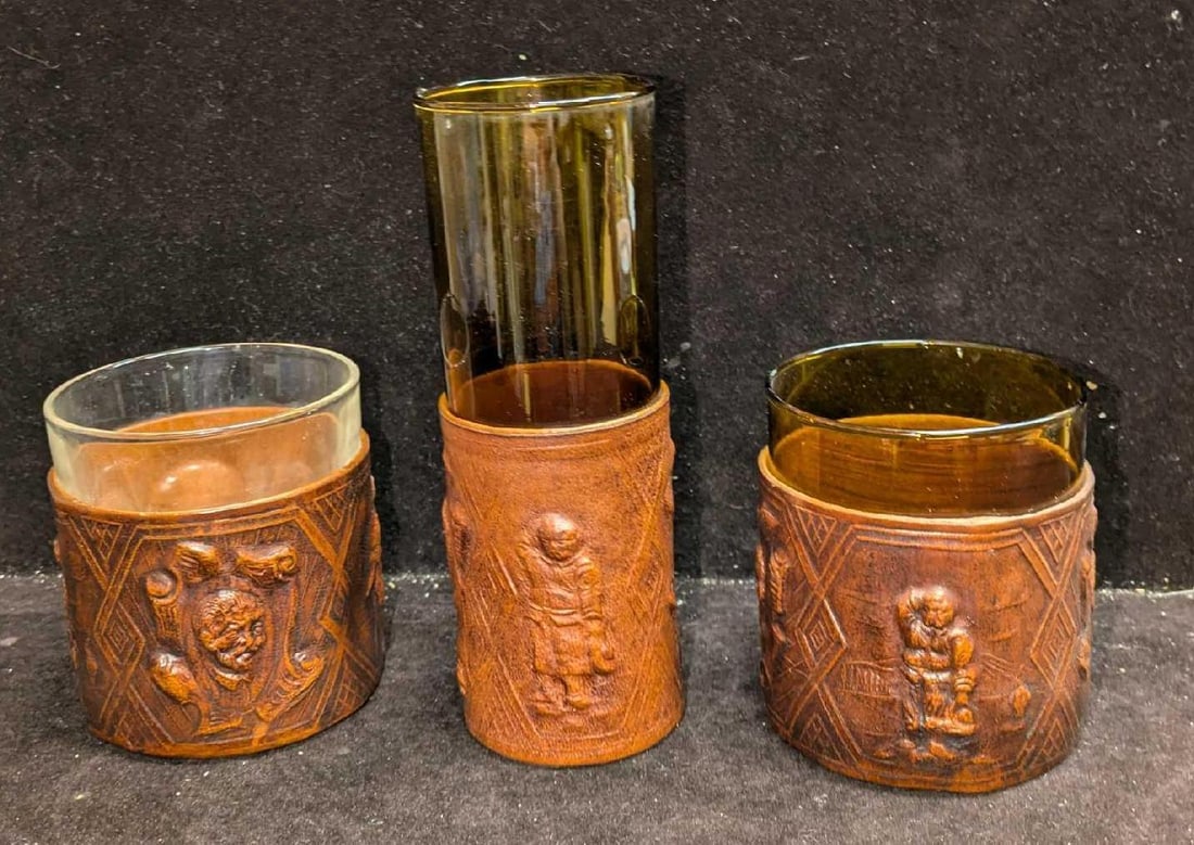 3 Vintage Spanish Jeype Tooled Leather Covered Glasses (1 of 10)