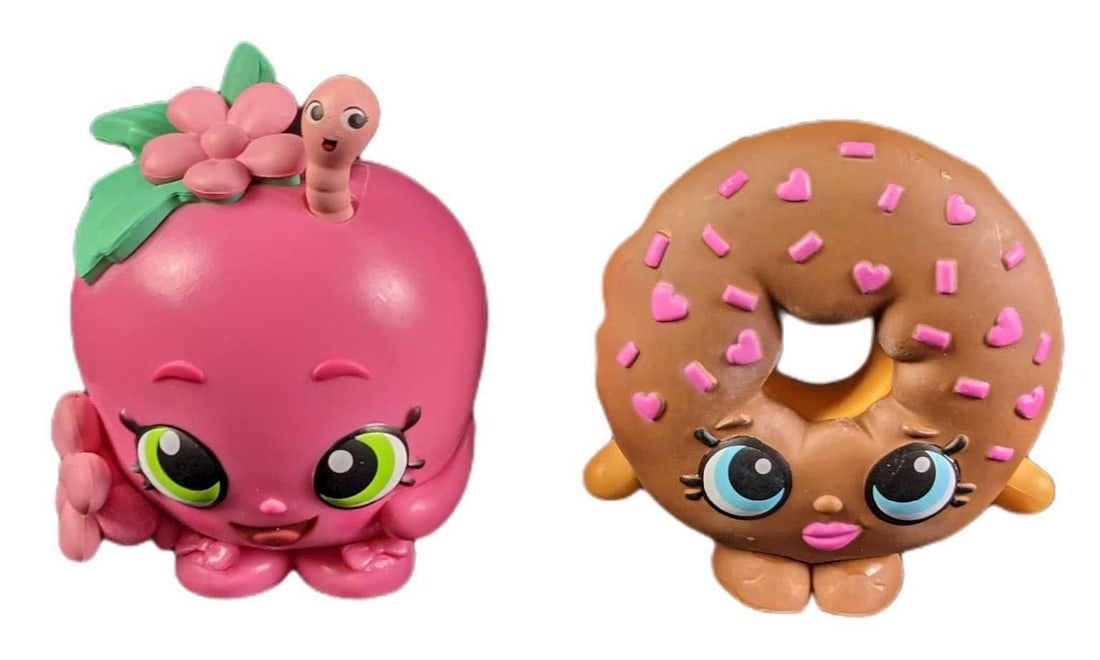 Two Funko Shopkins Vinyl Chase Figures Apple Donut (1 of 8)