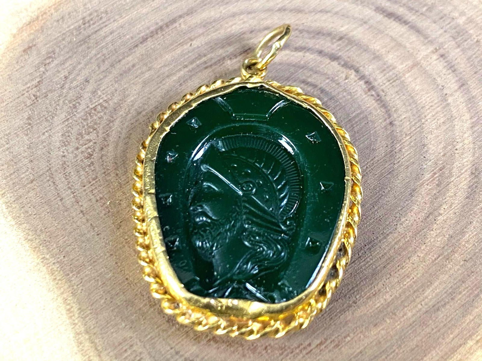 Antique 22K Intaglio Jade Cameo Medallion Pendant (1 of 6)