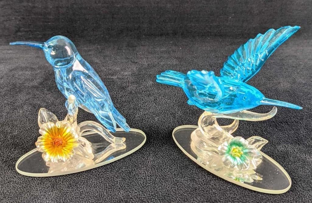 Two Reflections Of The Hummingbird Collection: Two Reflections Of The Hummingbird Collection This lot contains two limited edition pieces from the "Reflections Of The Hummingbird Collection" by the Hamilton Collection: (1) Beauty Of The Bl