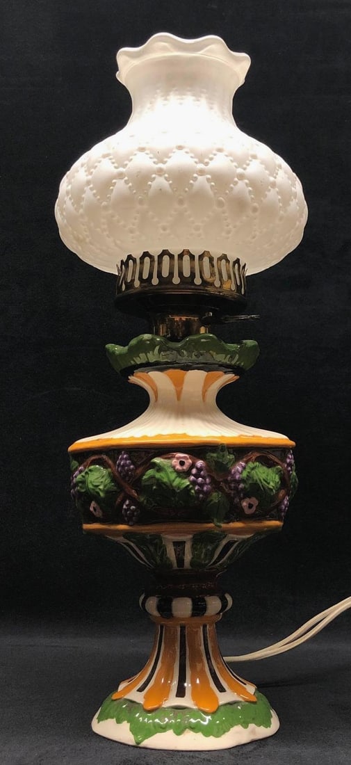 Vintage Majolica Polychrome Electrified Oil Lamp (1 of 10)
