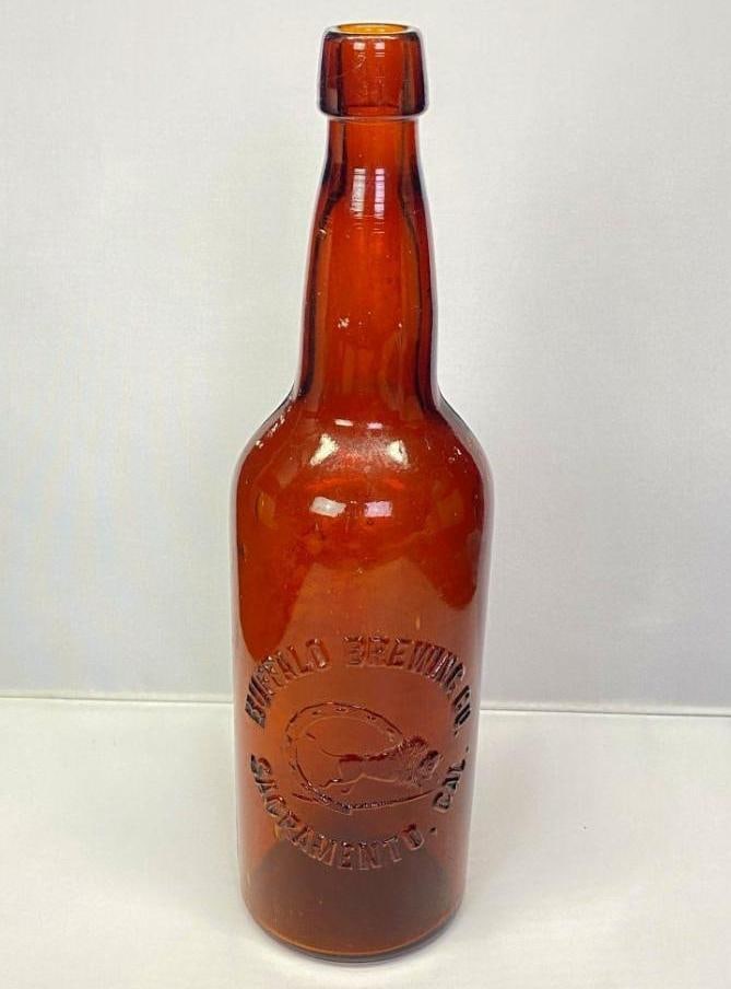 Antique Buffalo Brewing Co. Beer Bottle (1 of 5)