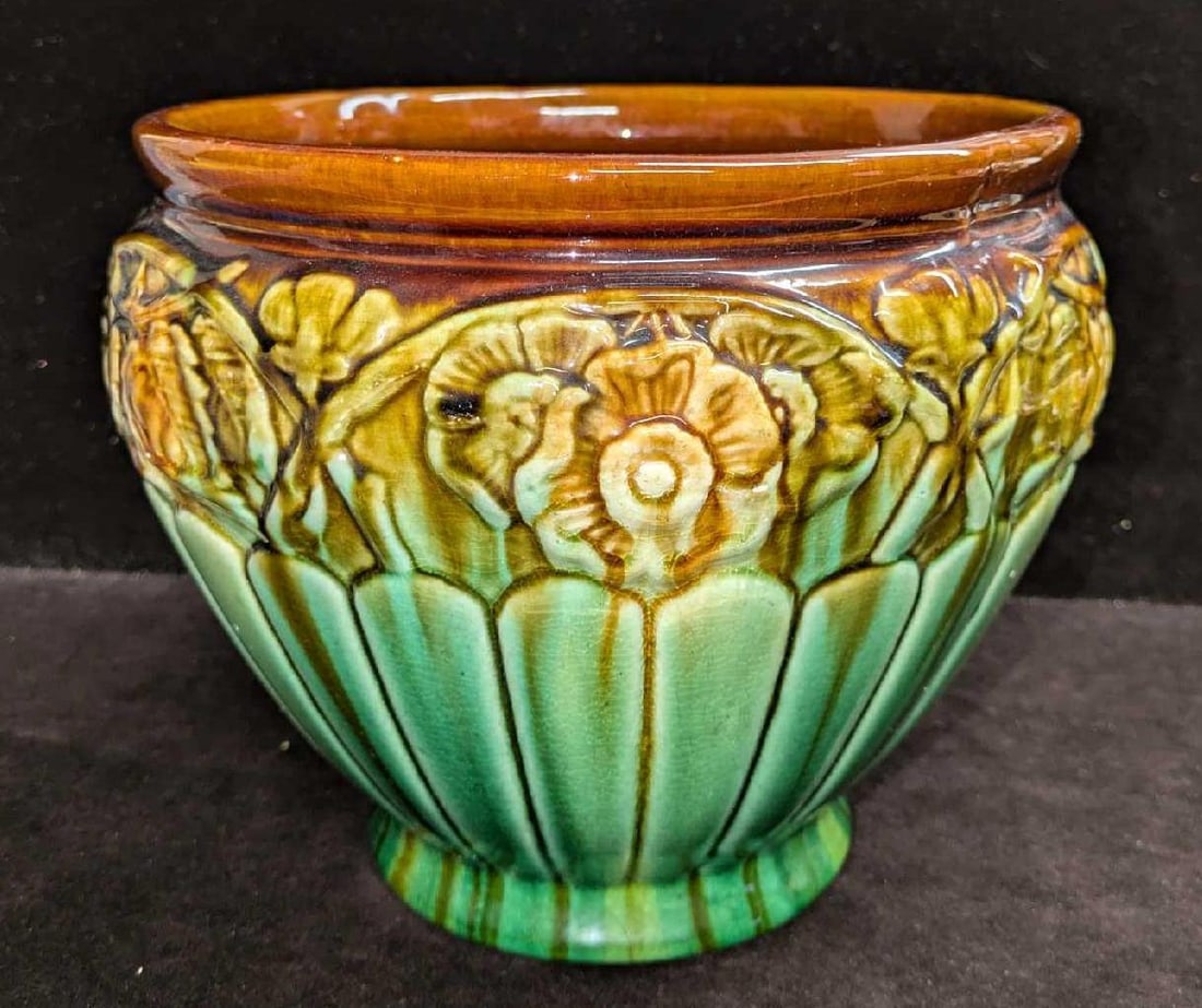 Vintage Ceramic Green Yellow 7" Planter (1 of 6)