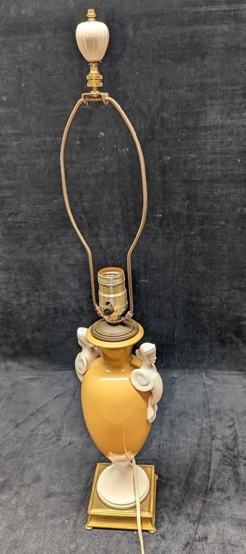 Table Lamp Neoclassical Figural Lenox Porcelain B (1 of 9)