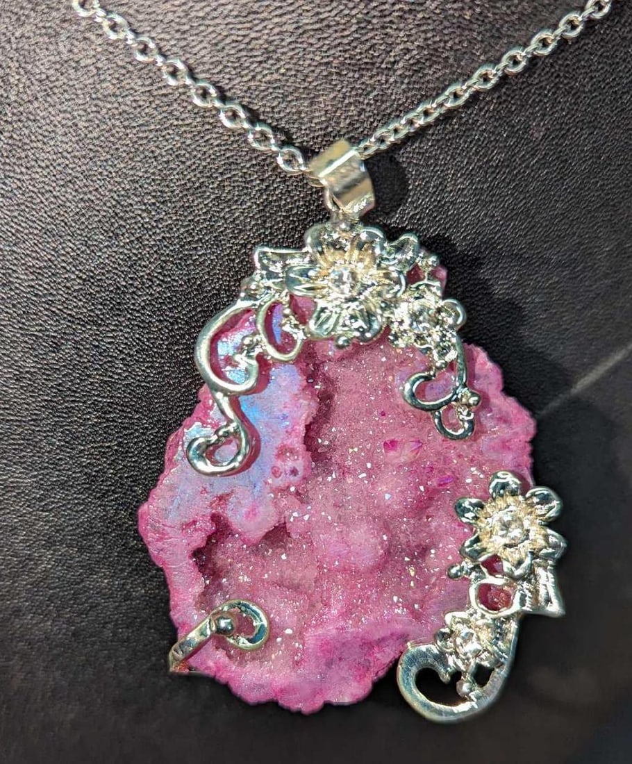 Pink Druzy Quartz Crystal Pendant With Lobster Chain D (1 of 5)