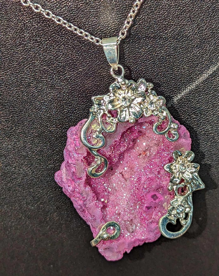 Pink Druzy Quartz Crystal Pendant With Lobster Chain E (1 of 5)