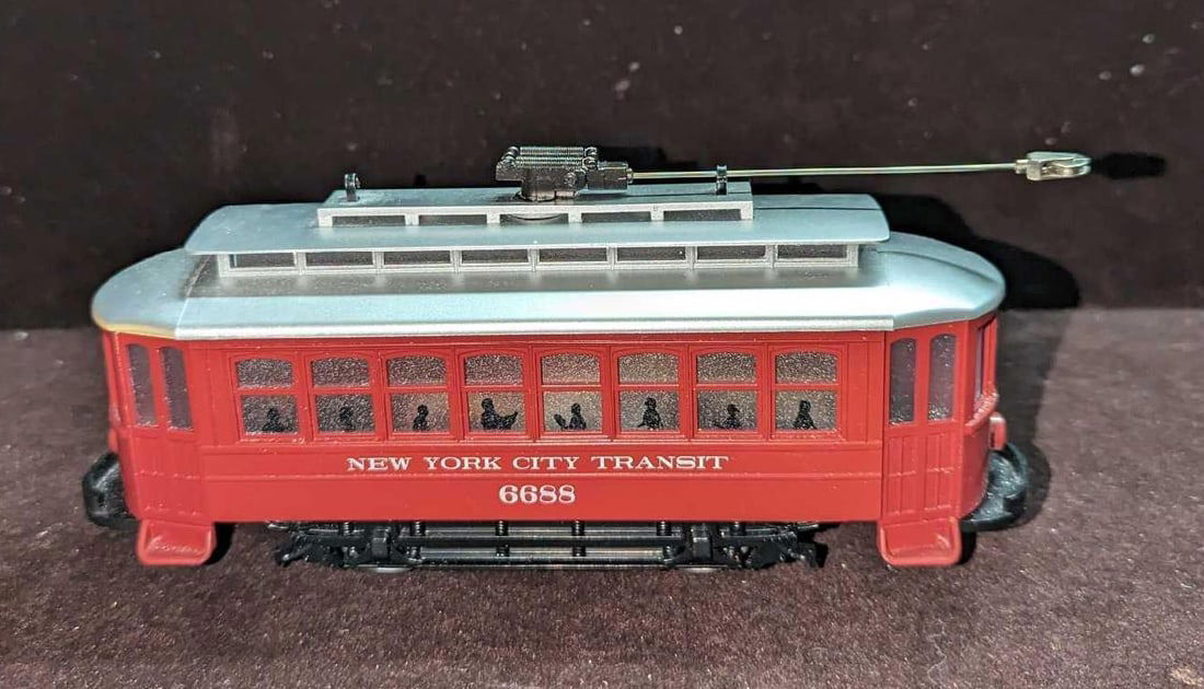 Rail King New York Transit Bump-N-Go Trolley (1 of 9)