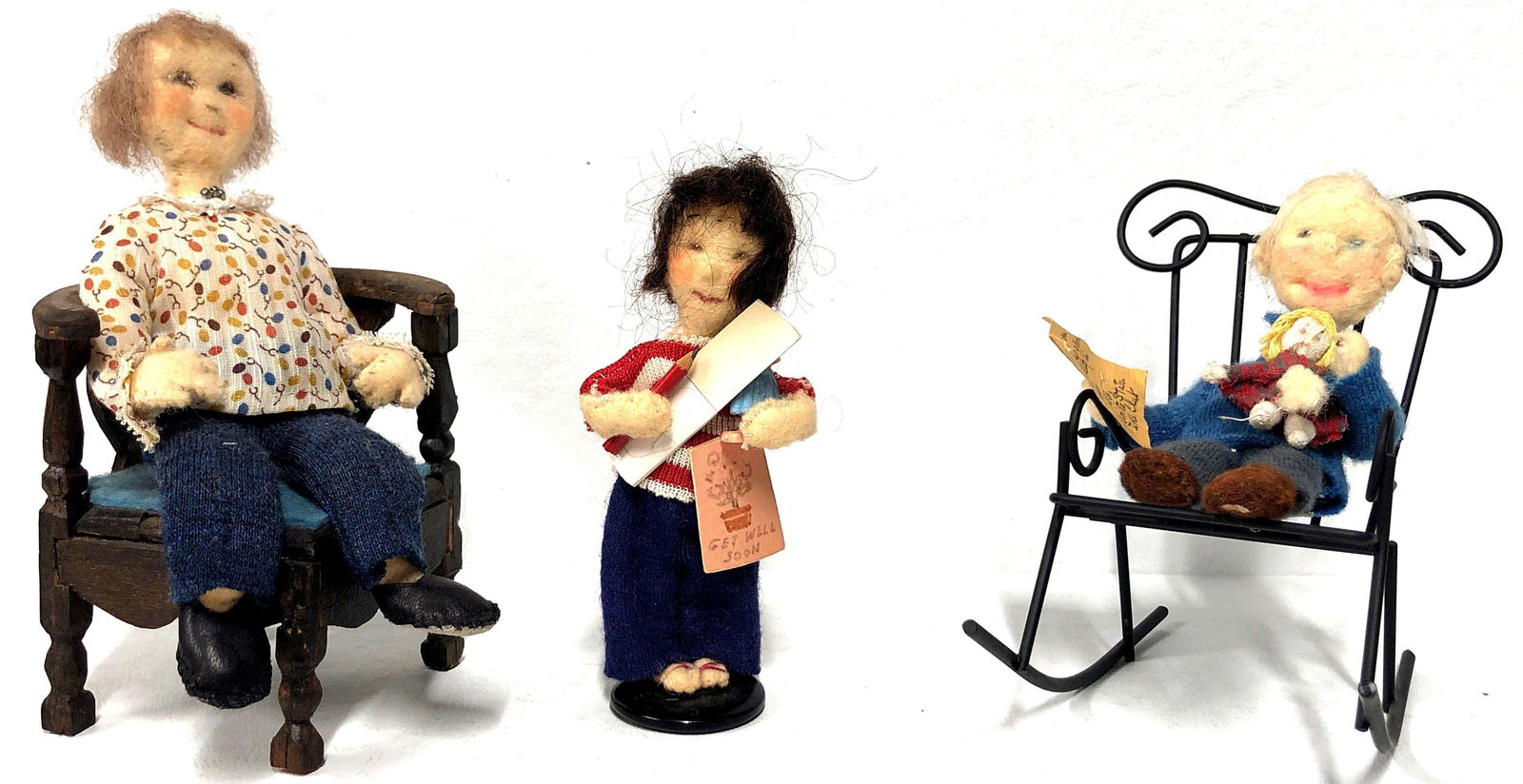 3 Vintage Hand Crafted Original Dolls by NIADA Artist Gwen Flather: 3 Vintage Handcrafted Original Dolls by NIADA Artist Gwen Flather. Lot includes: Lady Sitting in Wood Corner Chair 4" x 4" x 5-1/2" Man in Rocking Chair, Reading Book to Child 3-1/4"