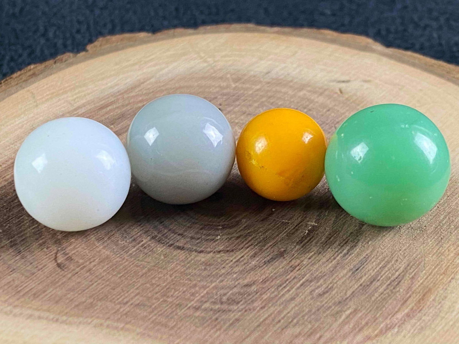 4 Vintage Pastel Marbles: These Vintage Marbles have been researched to the best of our knowledge . We are not experts or graders in this area please view all our pictures they are part of our description . Feel free to ask qu