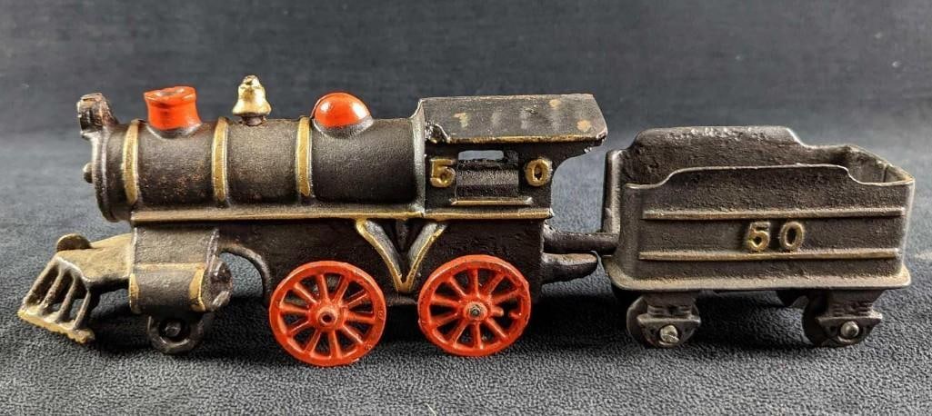 Vintage Cast Iron Steam Engine And Coal Car Train (1 of 8)