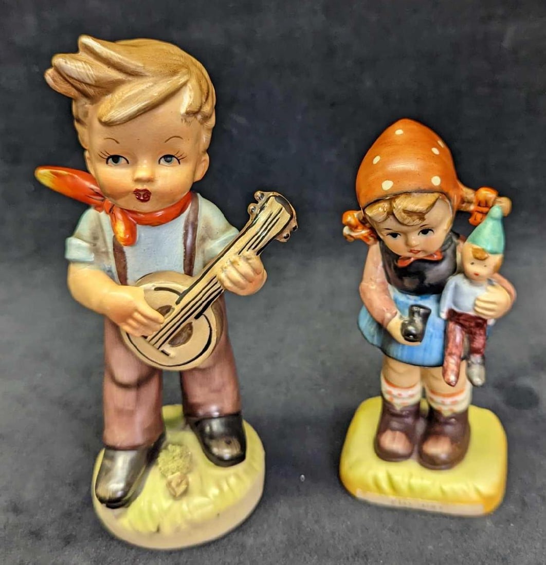 Vintage Erich Stauffer Play Time & Festival Figurines: Vintage Erich Stauffer Play Time & Festival Figurines. This lot consists of: (1) Play Time. This is approx 2 1/2"x 2" x 5 1/2" and it weighs 0.25lb. This figurine is in a good, vintage