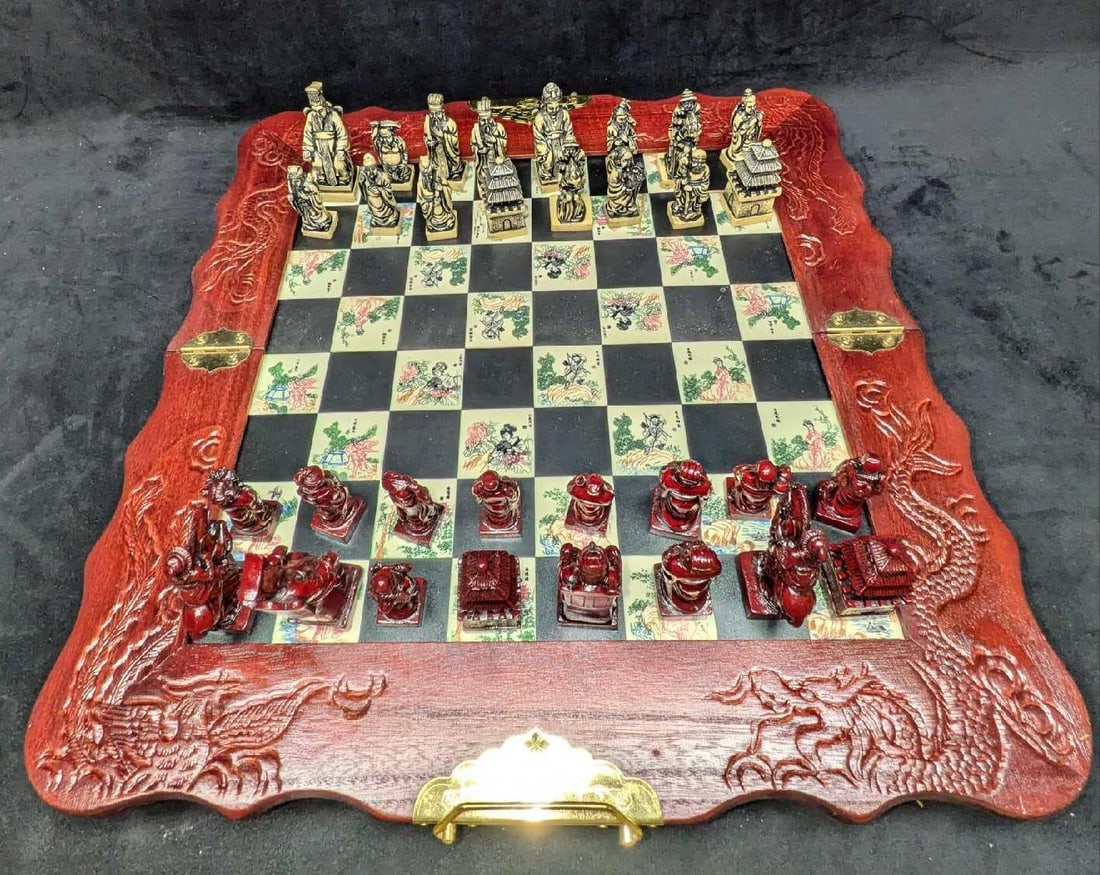 Vintage Chess Chinese Set Carved Wood And Resin Chess Pieces (1 of 11)