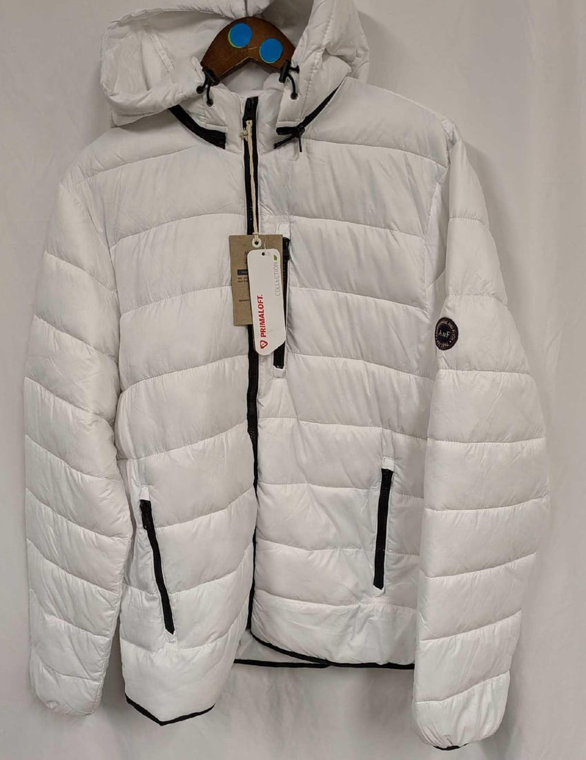 Abercrombie & Fitch Lightweight Packable Primaloft XL Jacket: Abercrombie & Fitch Lightweight Packable Primaloft XL Jacket. New With Tags.Water-resistant fabric. Made of 100% Polyester Fibers. This is approx 26" x 5" x 35" and it weighs 1lb.