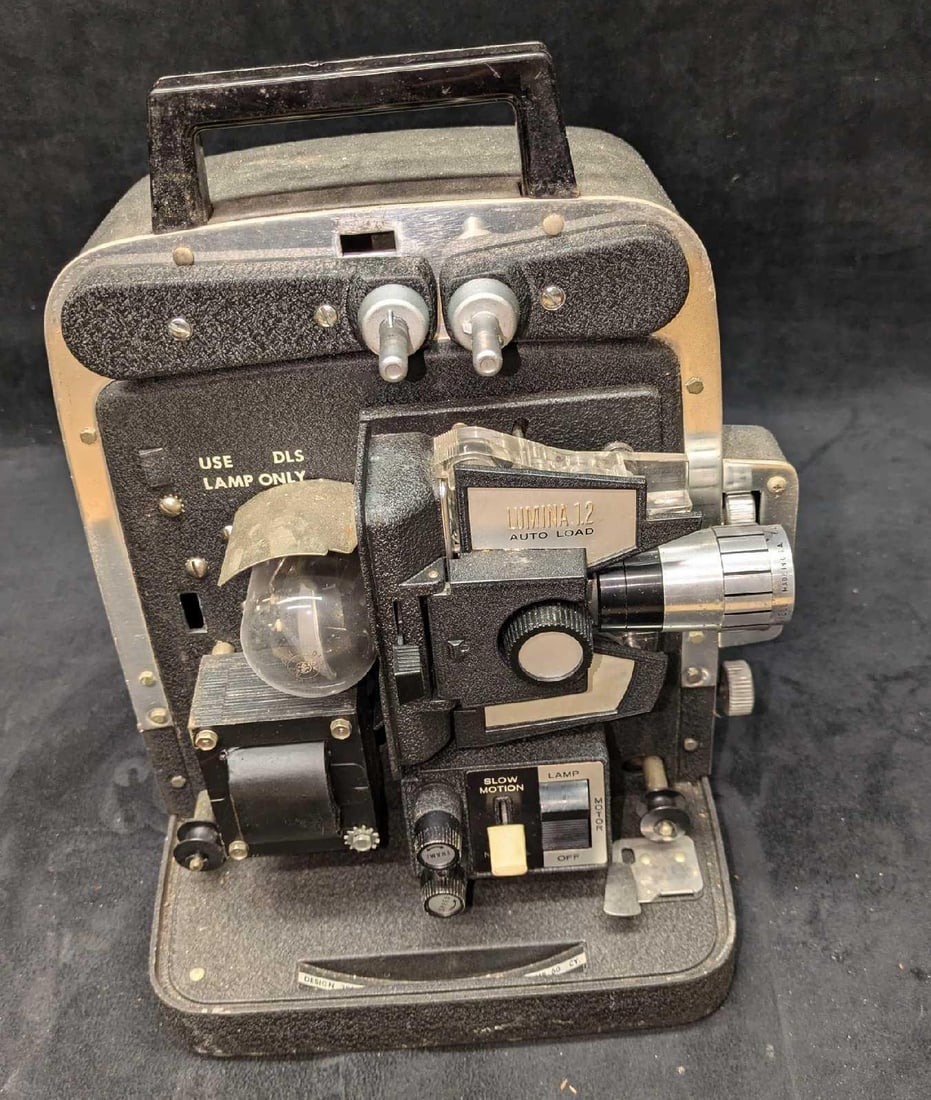 Antique Bell & Howell Lumina 1.2 Auto Load 8 M.M. Film Projector (1 of 7)