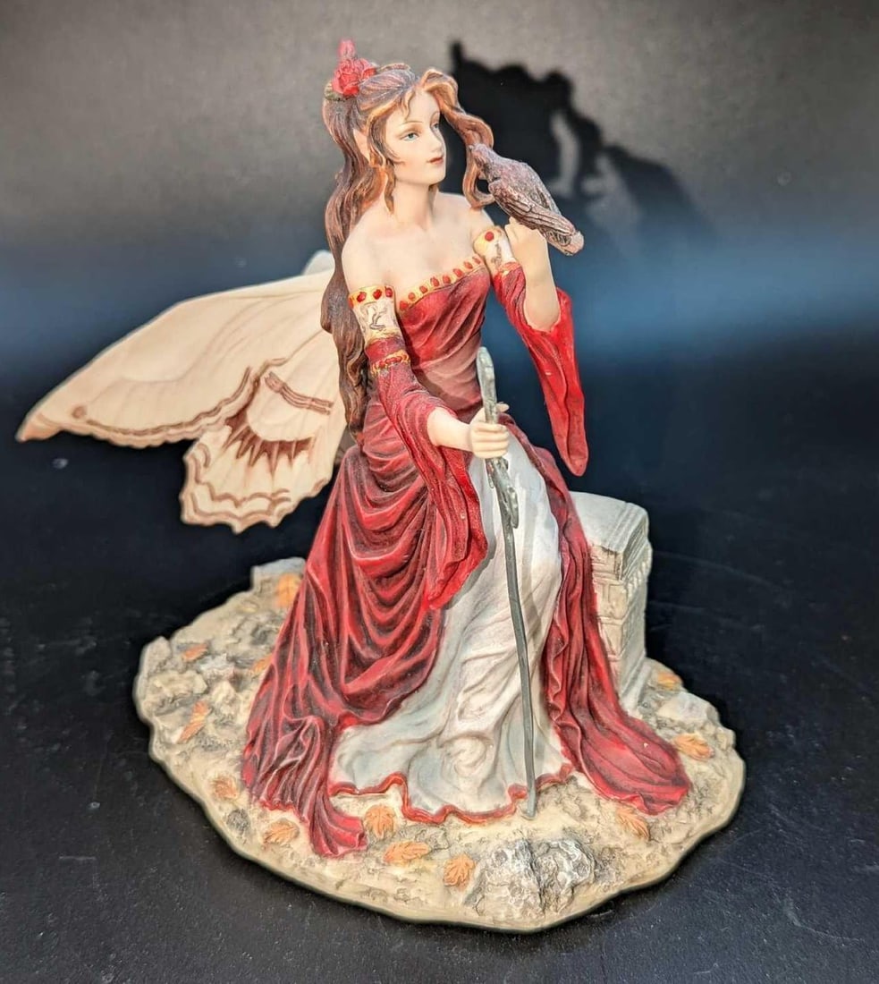 LE Dragonsite Always Nene Thomas Lady Figurine (1 of 6)