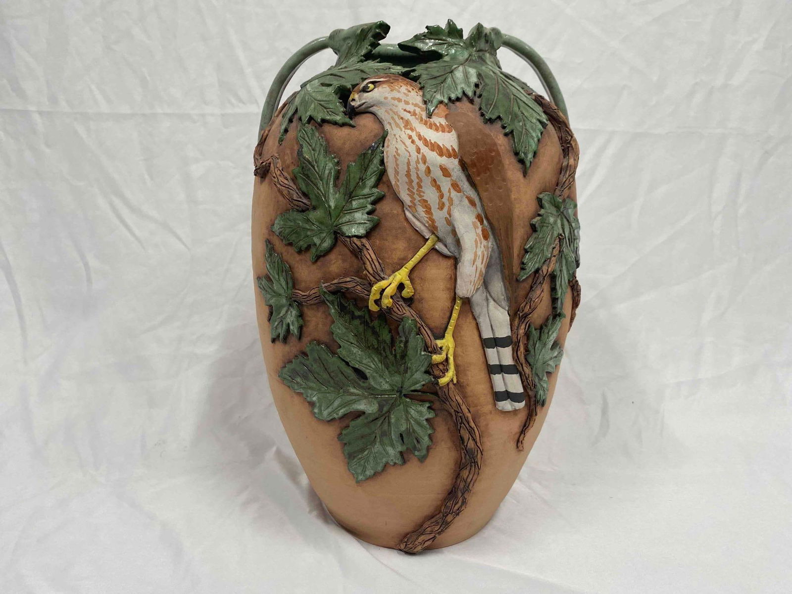 Old Patagonia 1992 Marty Frolick Red Tail Hawk Ceramic Vase (1 of 6)