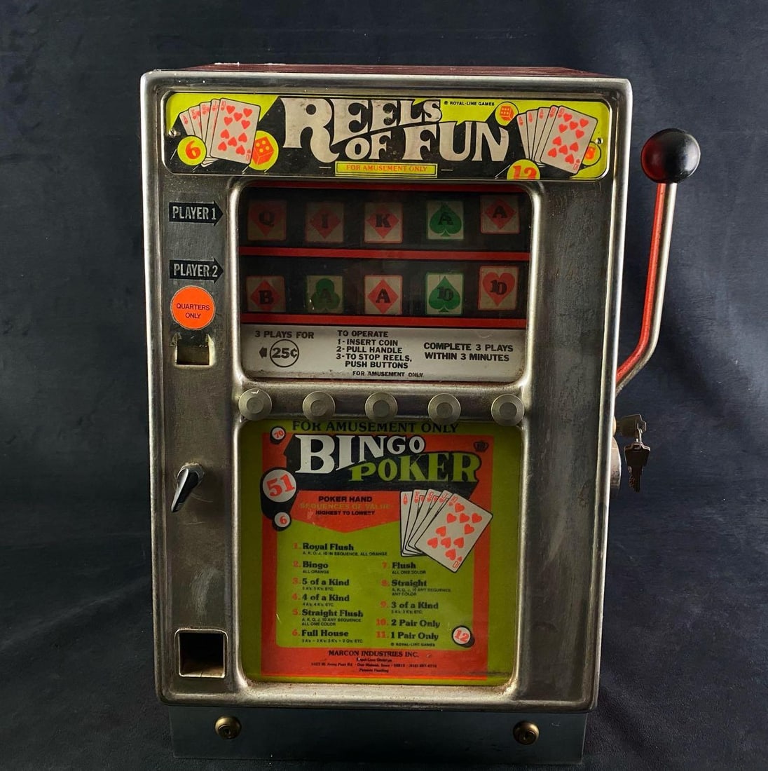 Antique "Reels Of Fun " 25 Cent Slot Machine & Key (1 of 18)