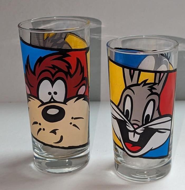 Warner Brothers Bugs Bunny And Friends Drinking Glasses (1 of 5)
